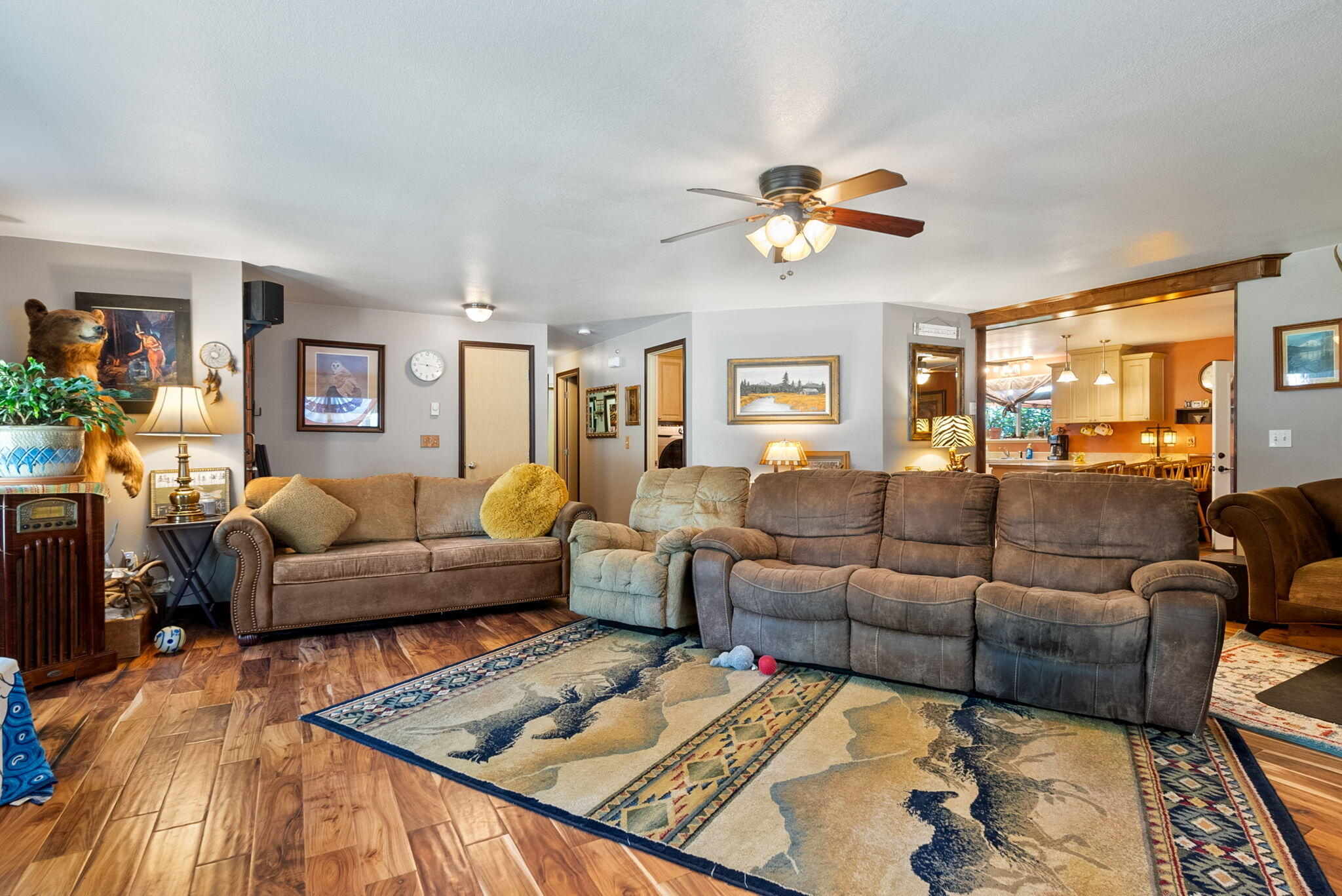 19275 Cherokee Road Bend, OR 97702 - Photo 12 of 47 11-web-or-mls-Riley Visuals-11