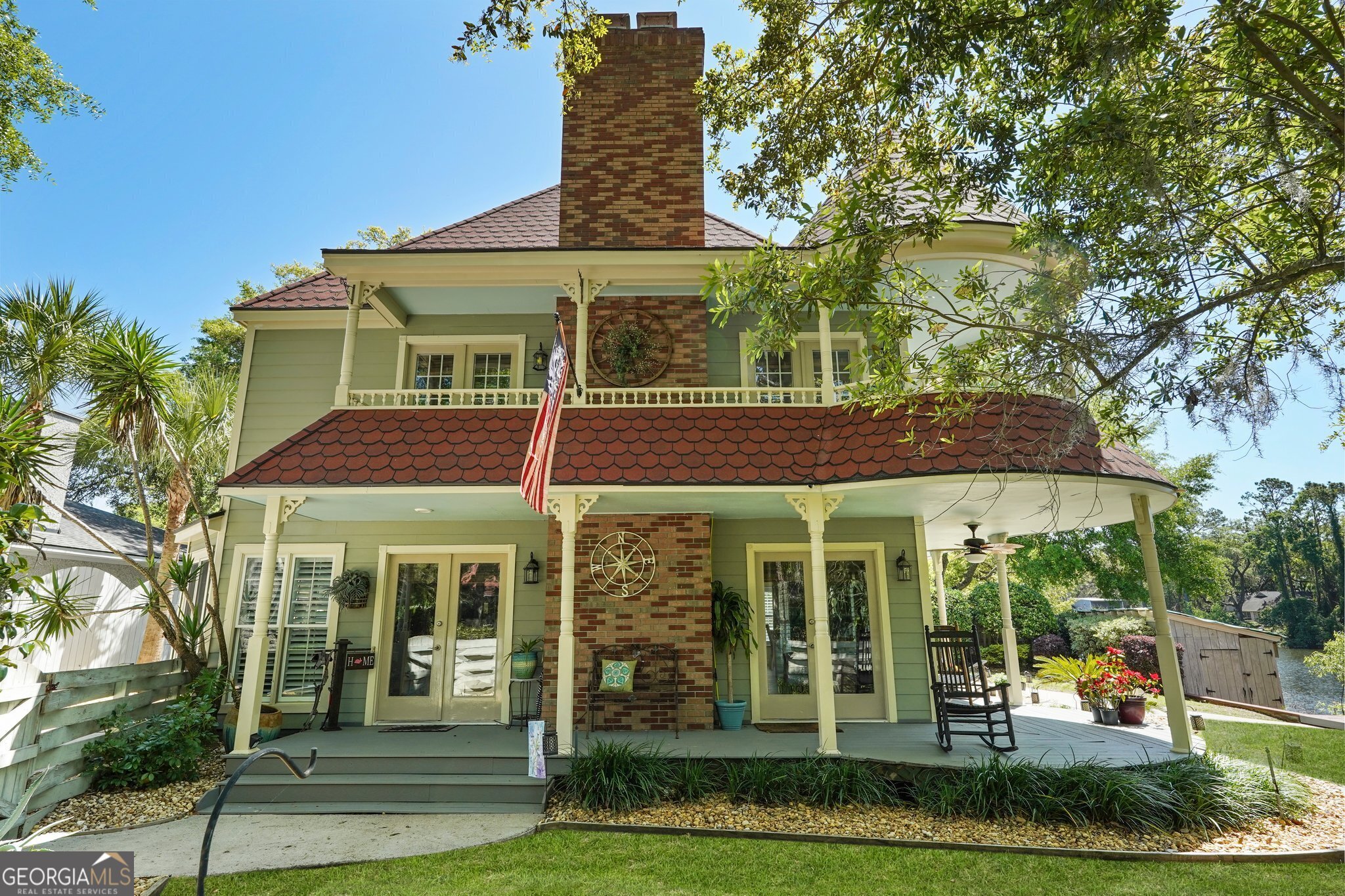 600 Shore Edge Trc St. Simons Island, GA 31522 - Photo 80 of 93 front view of a house with a yard