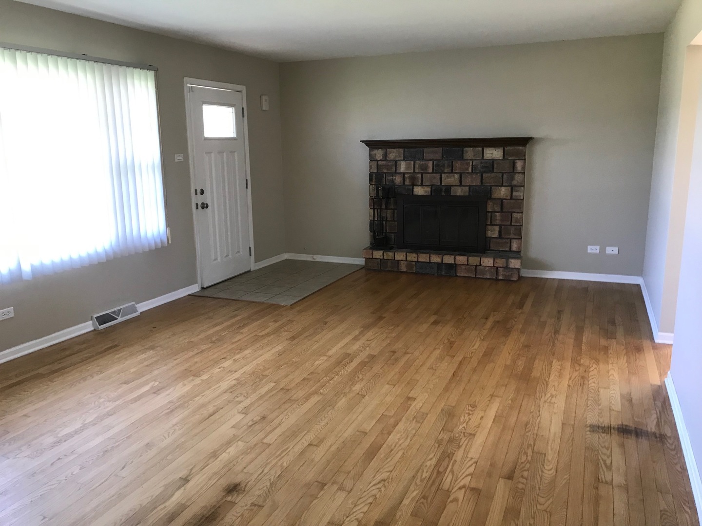 7106 High Road Darien, IL 60561 - Photo 14 of 23 Gallery Image 14