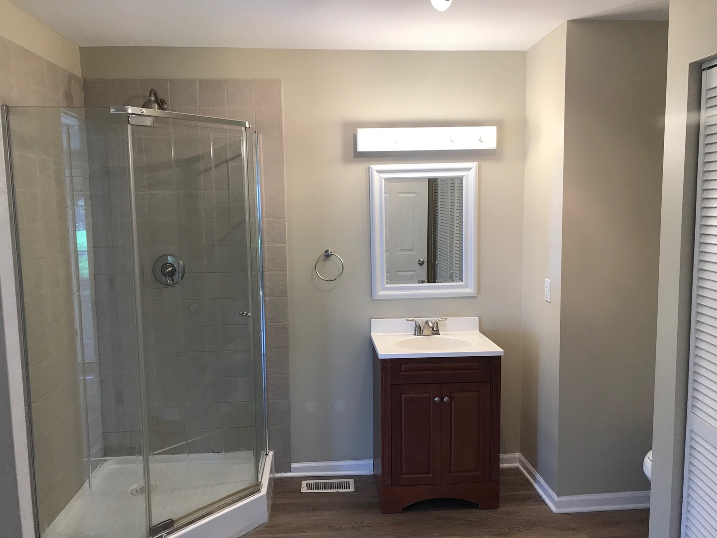 7106 High Road Darien, IL 60561 - Photo 18 of 23 Gallery Image 18