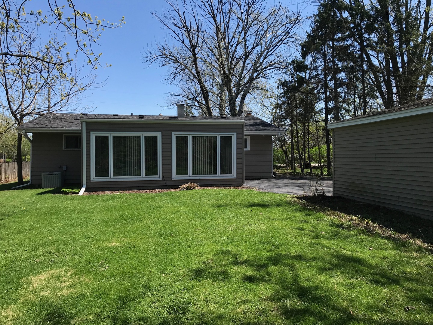 7106 High Road Darien, IL 60561 - Photo 8 of 23 Gallery Image 8