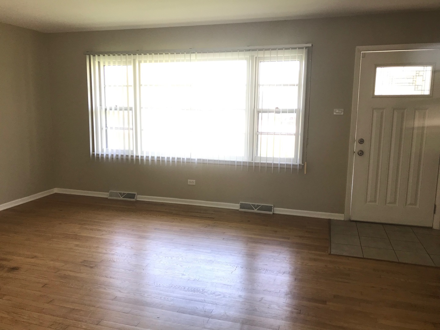7106 High Road Darien, IL 60561 - Photo 10 of 23 Gallery Image 10