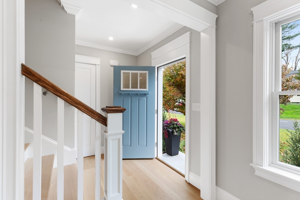 6 Revolutionary Road Lexington, MA 02421 - Photo 3 of 23