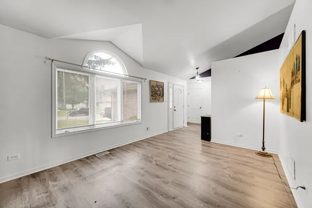 $247,500 | 173 Cedarwood Drive, Steger, IL 60475