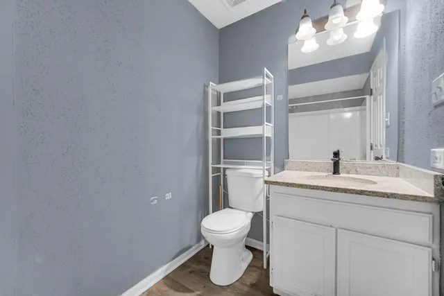 $247,500 | 173 Cedarwood Drive, Steger, IL 60475