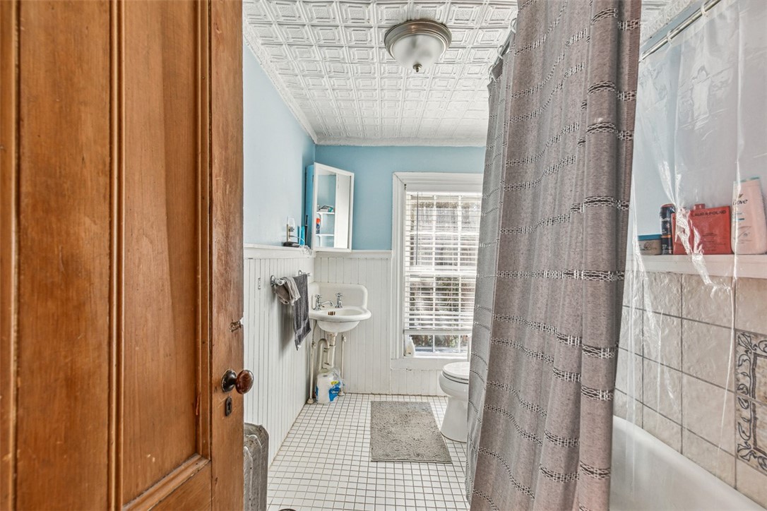 150 Prospect Street Providence, RI 02906 - Photo 27 of 40 Unit 2 bathroom