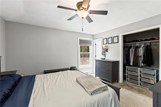 $340,000 | 14206 South Locust Street, Olathe, KS 66062