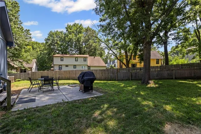 $340,000 | 14206 South Locust Street, Olathe, KS 66062