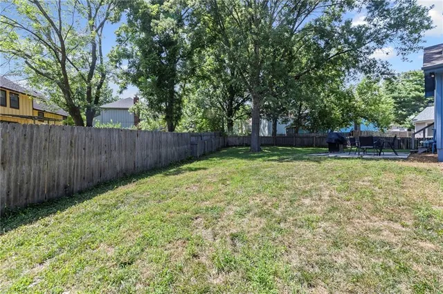 $340,000 | 14206 South Locust Street, Olathe, KS 66062