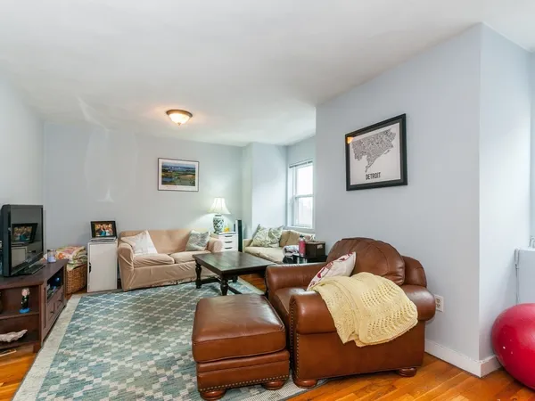 $4,800 | 532 Tremont Street, Unit 4, Boston, MA 02118