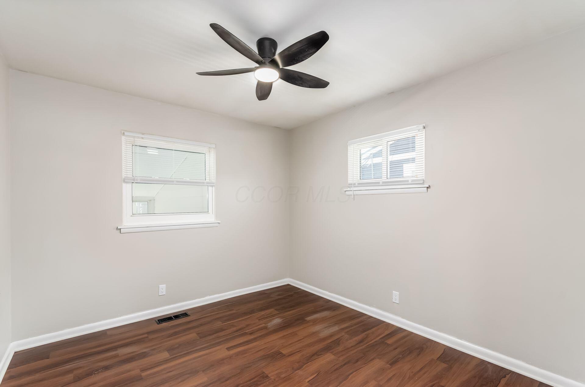 2283 Ward Road Columbus, OH 43224 - Photo 10 of 25 018_1abd111_K 2283 Ward Rd035