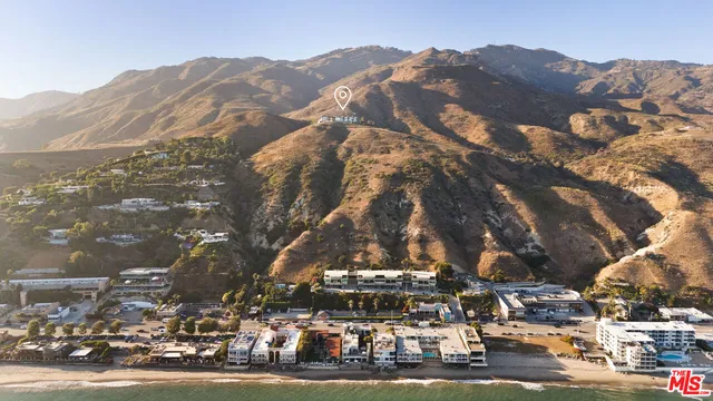 $38,000,000 | 2930 Sweetwater Mesa Road, Malibu, CA 90265
