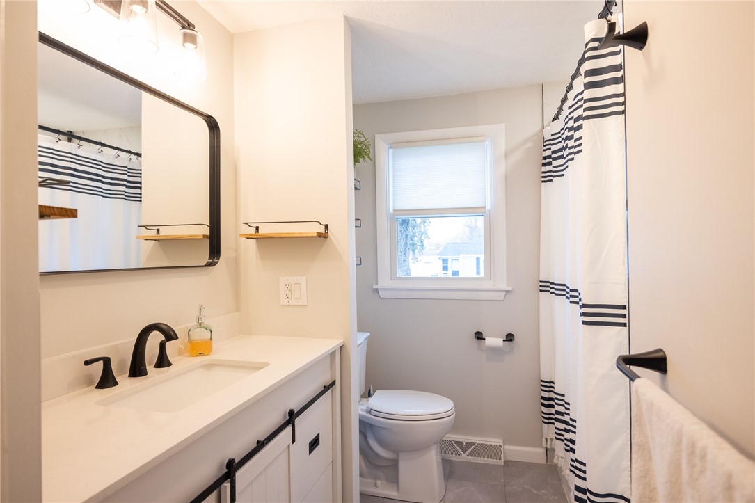 47 Long Street Warwick, RI 02886 - Photo 21 of 42