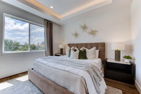 $720,000 | 7120 Gary Street, Unit B, Houston, TX 77055