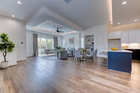 $725,000 | 7120 Gary Street, Unit B, Houston, TX 77055