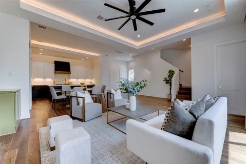 $720,000 | 7120 Gary Street, Unit B, Houston, TX 77055