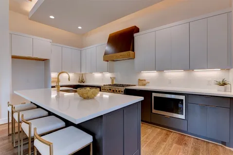 $720,000 | 7120 Gary Street, Unit B, Houston, TX 77055