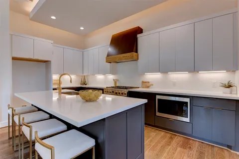 $725,000 | 7120 Gary Street, Unit B, Houston, TX 77055