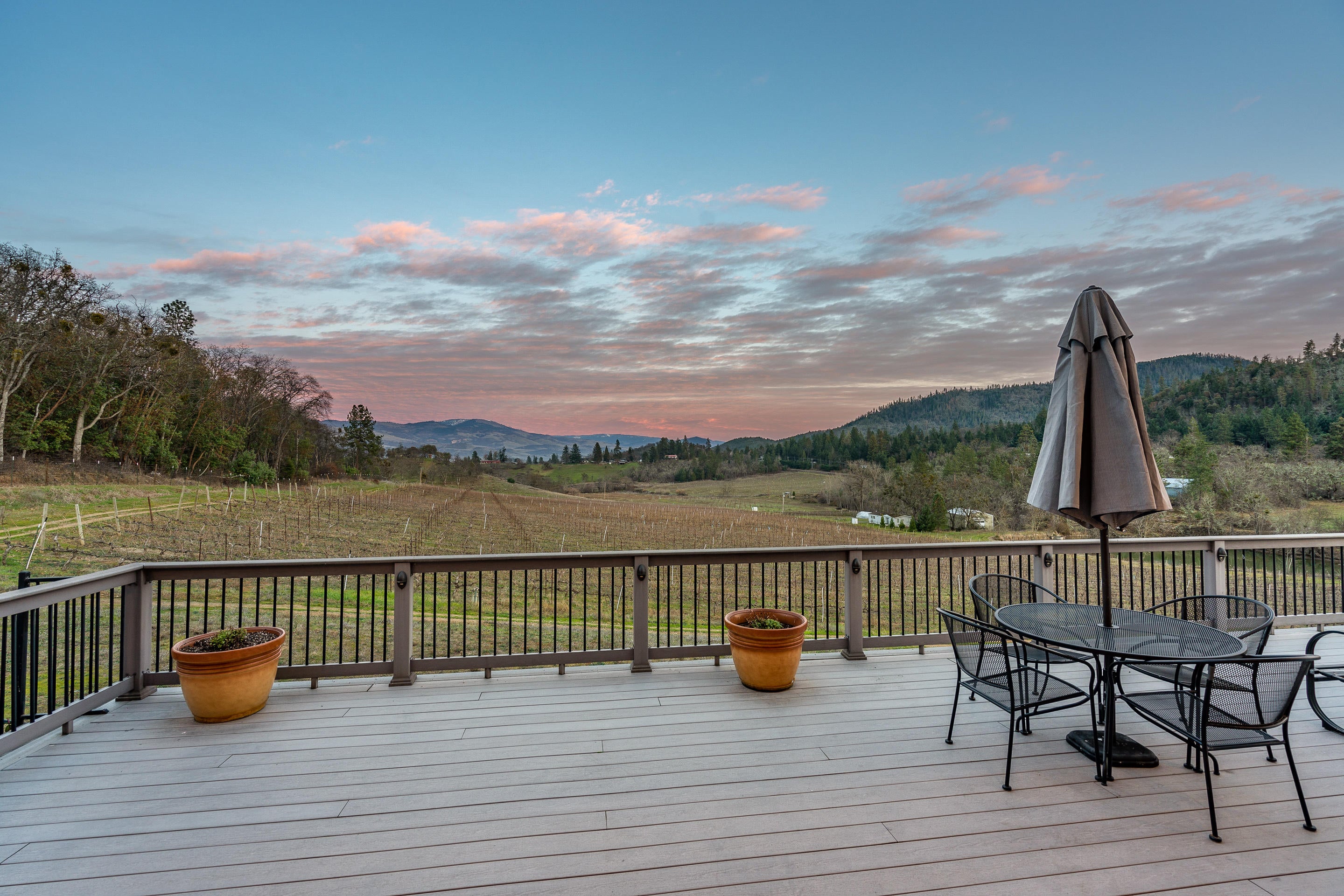 3578 Pioneer Road Medford, OR 97501 - Photo 12 of 46 Copy of 0 (9)