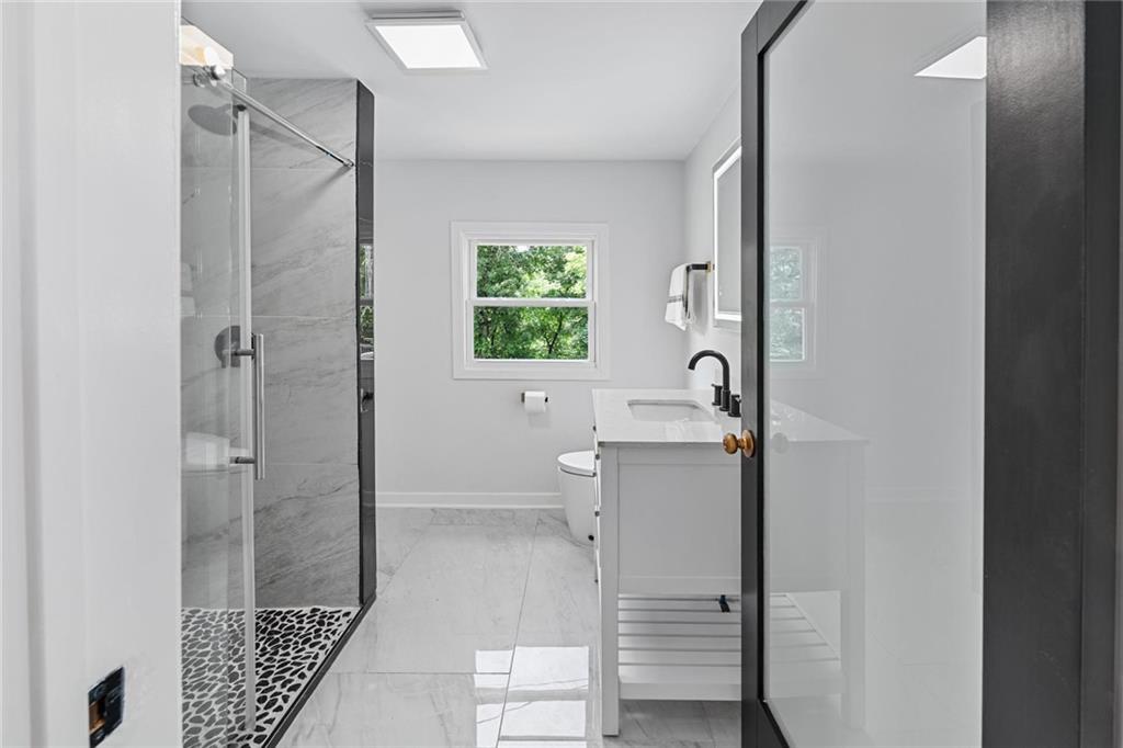 730 Fletcher Road Beaver, PA 15009 - Photo 18 of 39 a bathroom with a shower and a toilet