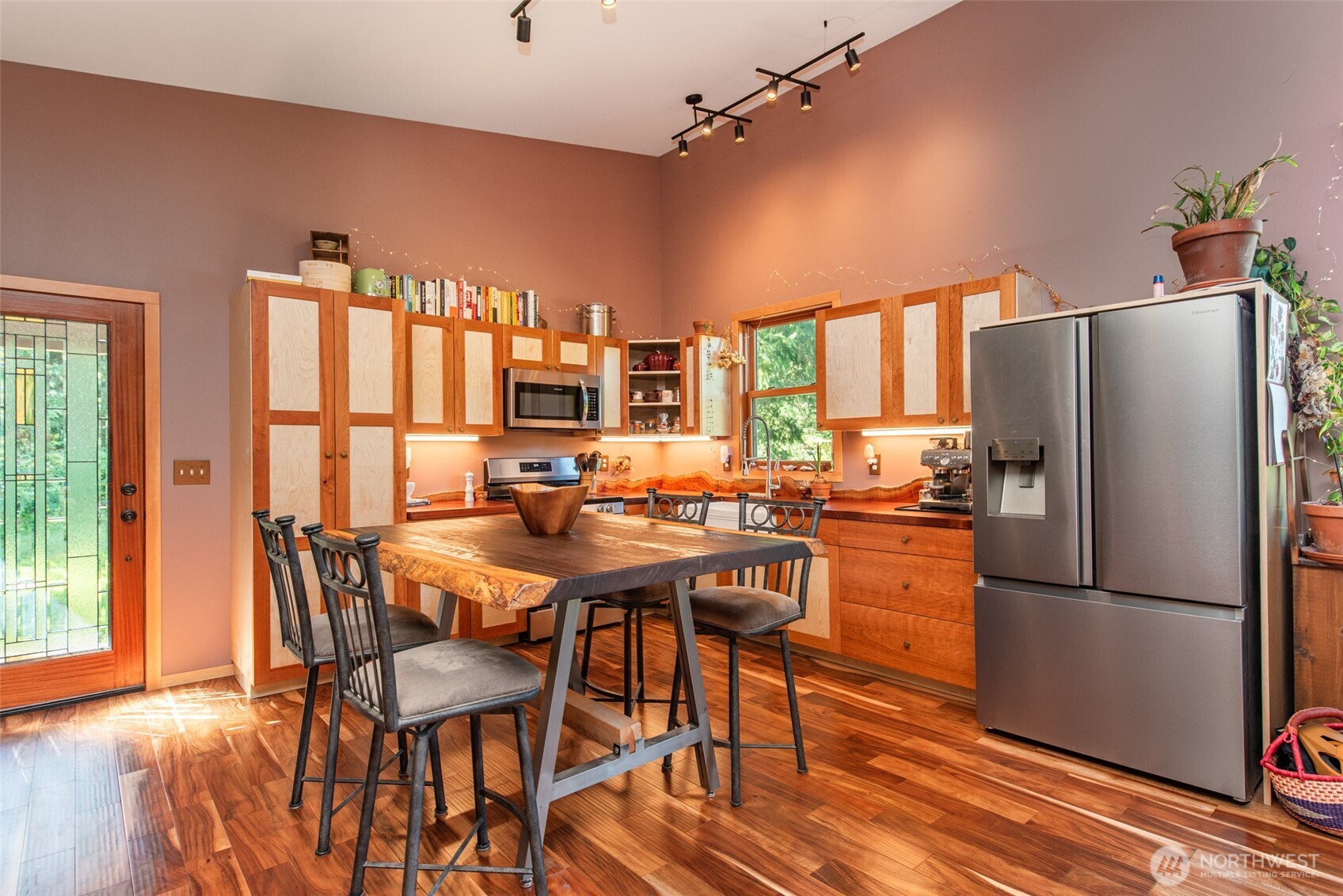 1833 Eaglemount Road Port Townsend, WA 98368 - Photo 9 of 40