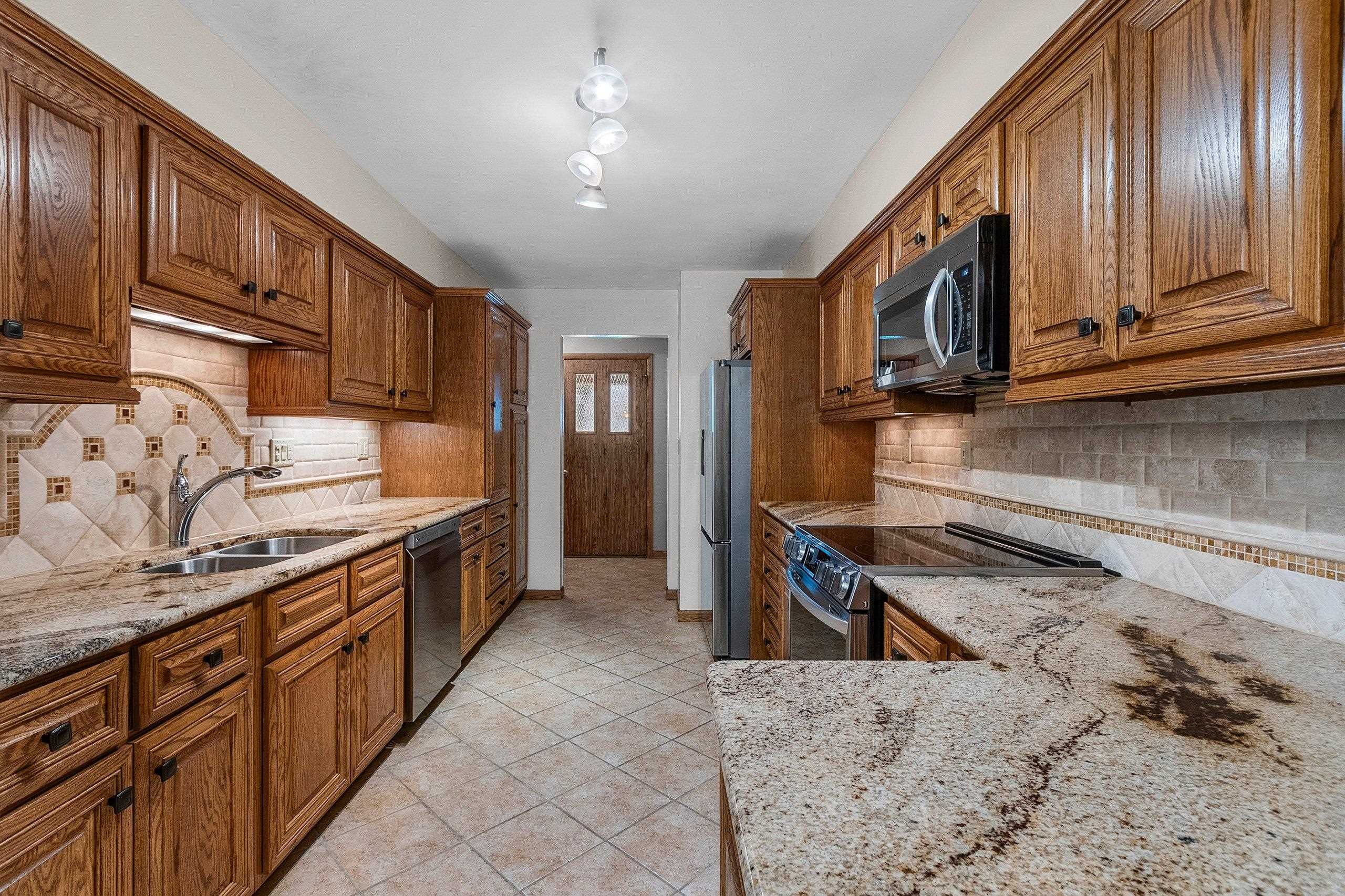 151 Harrys Gateway Appleton, WI 54914 - Photo 16 of 78