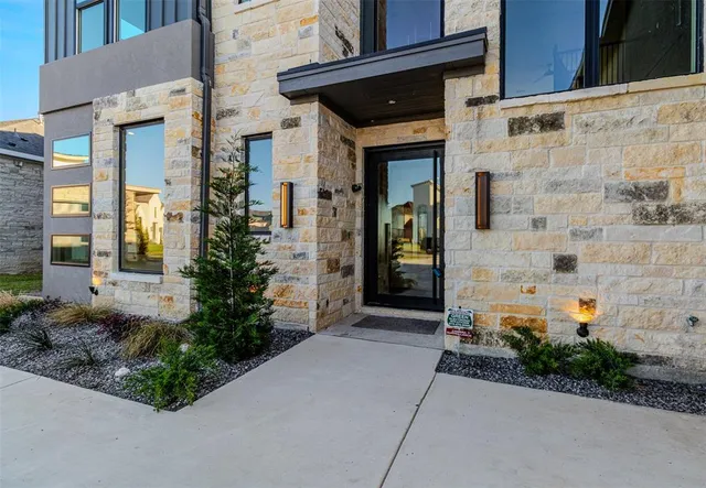 $2,700,000 | 1960 Noe Boulevard, Heath, TX 75126