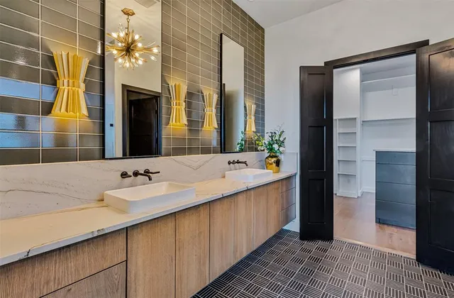 $2,700,000 | 1960 Noe Boulevard, Heath, TX 75126