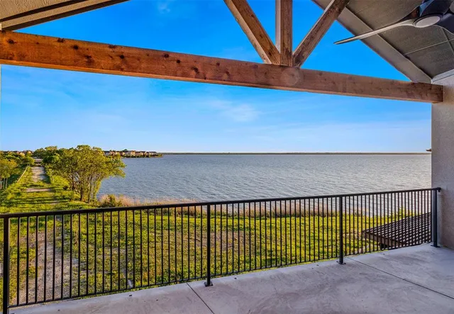 $2,700,000 | 1960 Noe Boulevard, Heath, TX 75126