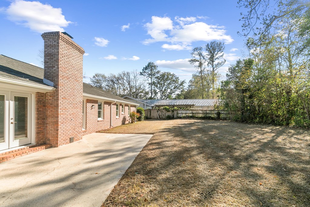 1107 Deerpath Road Dothan, AL 36303 - Photo 5 of 39