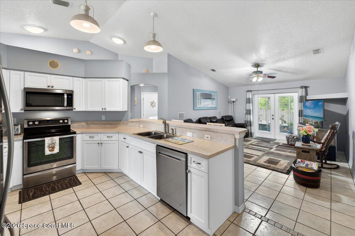 5975 Aruin Street Cocoa, FL 32927 - Photo 15 of 70 Kitchen