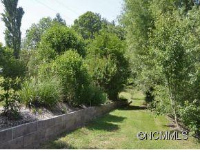 1237 Bull Creek Road Marshall, NC 28753 - Photo 6 of 24 Gallery Image 6