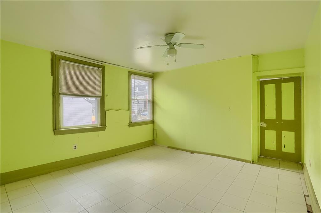 116 Hemlock Street Pittsburgh, PA 15212 - Photo 27 of 38 a view of an empty room with window