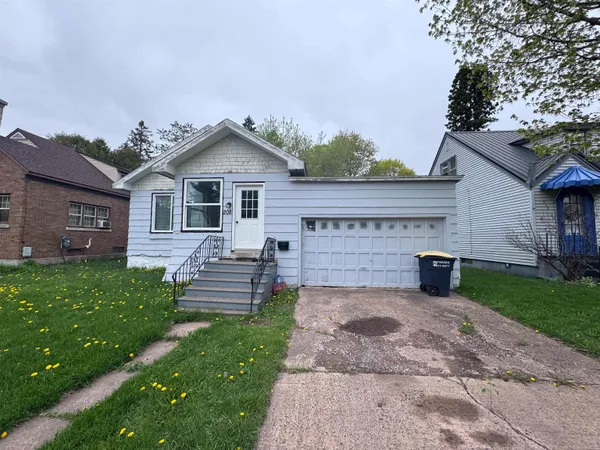 $50,000 | 208 East Ridge Street, Ironwood, MI 49938