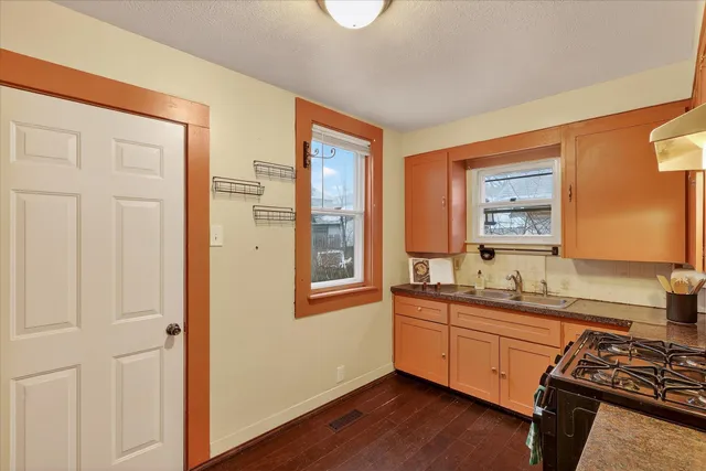 $209,900 | 1658 Federal Avenue Southwest, Wyoming, MI 49509