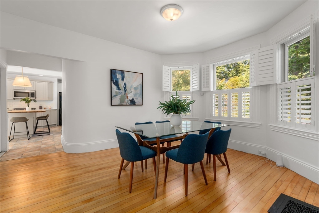 302 Concord Road Weston, MA 02493 - Photo 17 of 38 Gallery Image 17