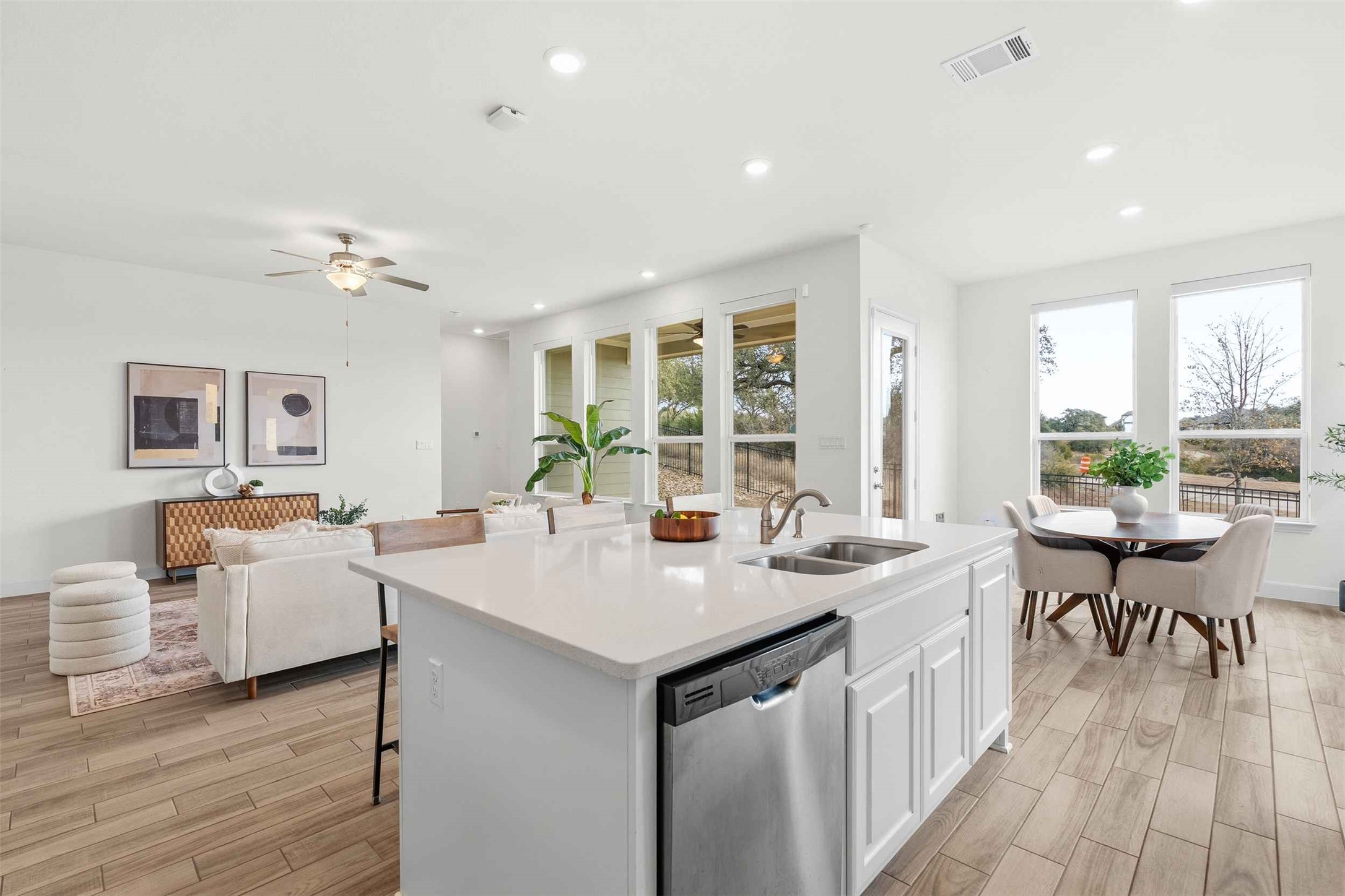 104 Corbin Avenue Georgetown, TX 78628 - Photo 27 of 36