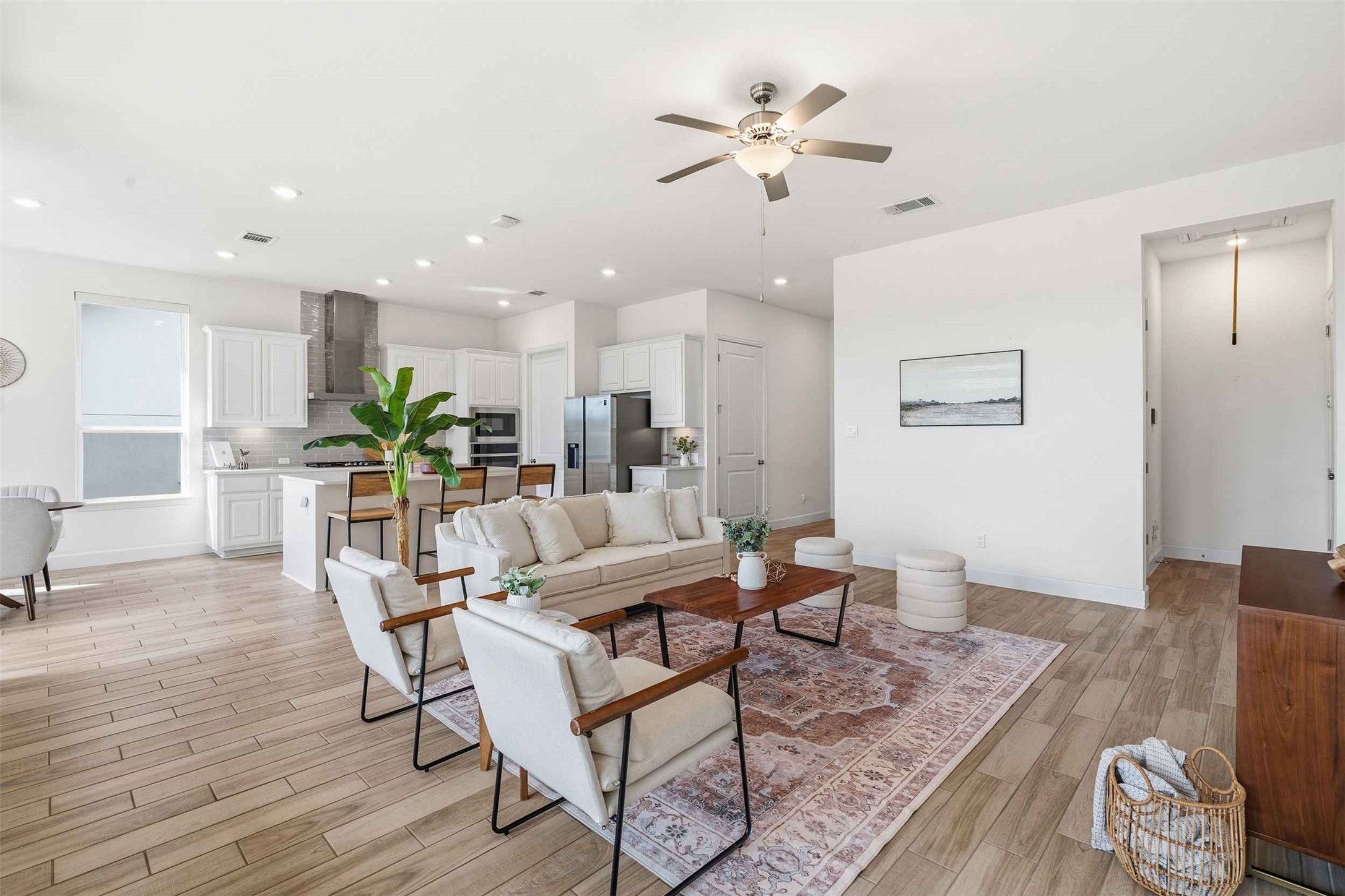 104 Corbin Avenue Georgetown, TX 78628 - Photo 8 of 36