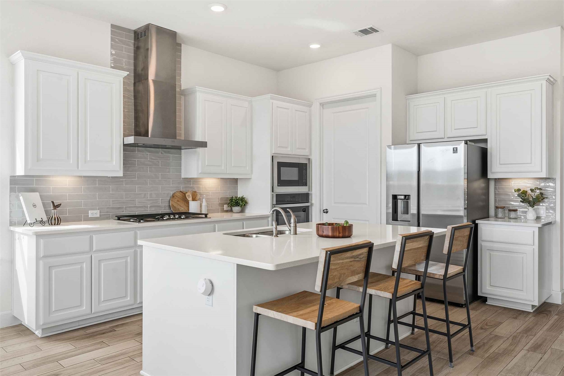 104 Corbin Avenue Georgetown, TX 78628 - Photo 9 of 36