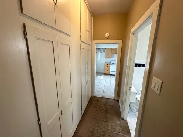 a view of empty room with window