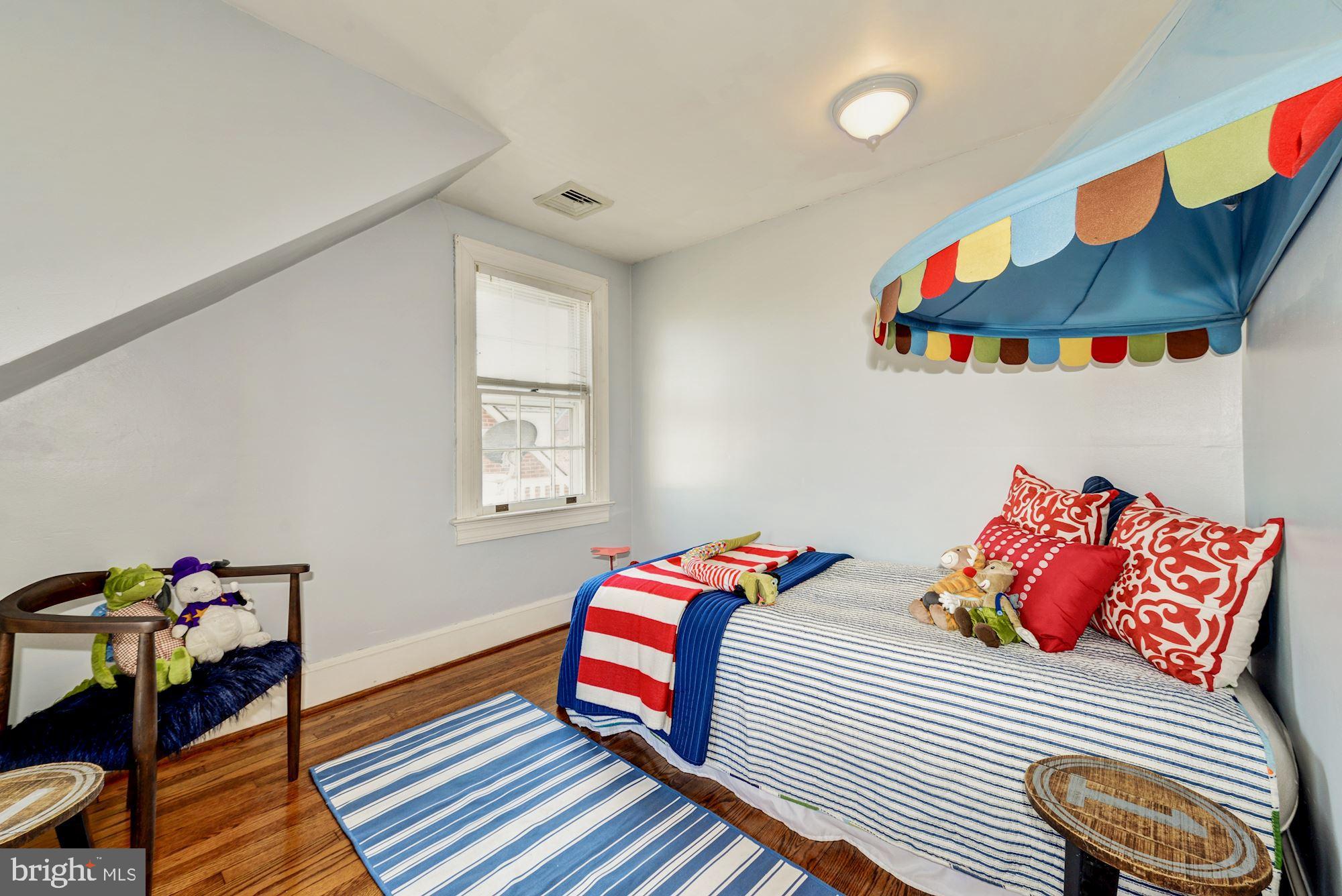 1705 Russell Road Alexandria, VA 22301 - Photo 26 of 39 Third Bedroom