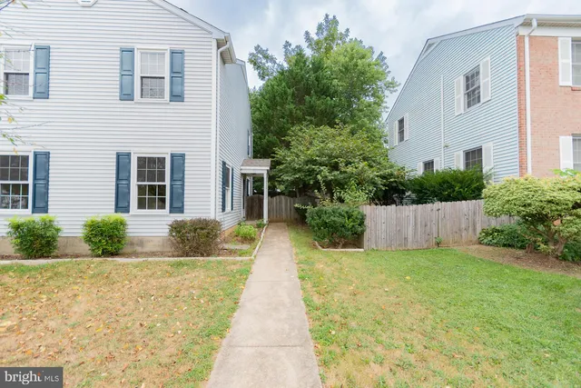 $274,900 | 28 Newington Court North, Charles Town, WV 25414