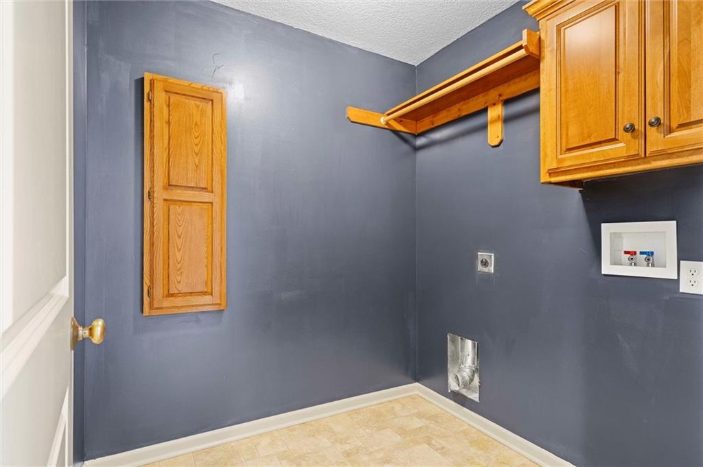 14219 Amanda Lane Basehor, KS 66007 - Photo 28 of 51