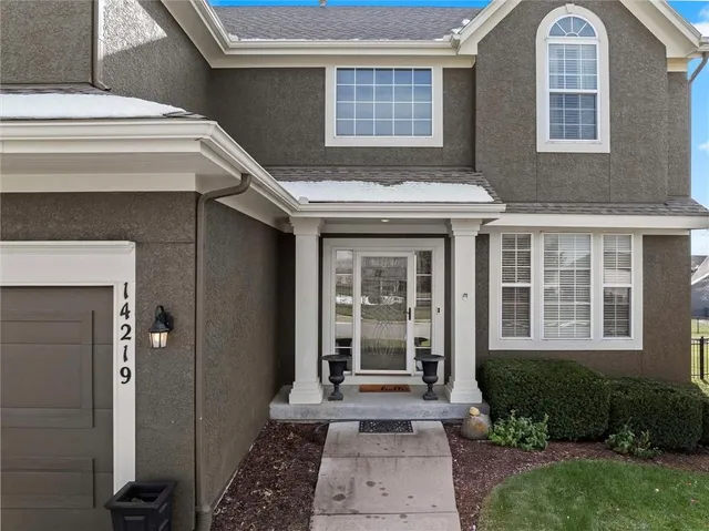 $524,900 | 14219 Amanda Lane, Basehor, KS 66007