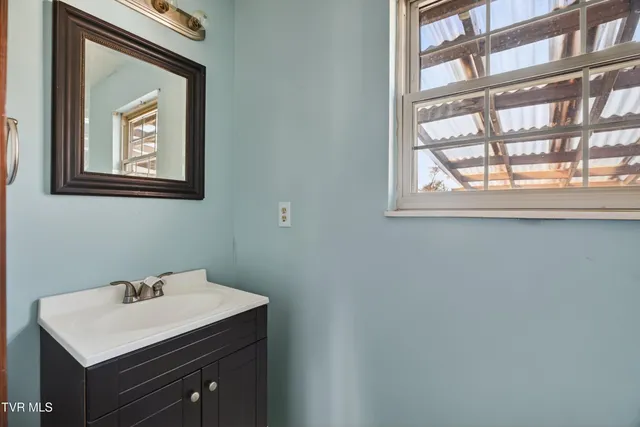 $359,900 | 457 Terrace View Drive, Bean Station, TN 37708