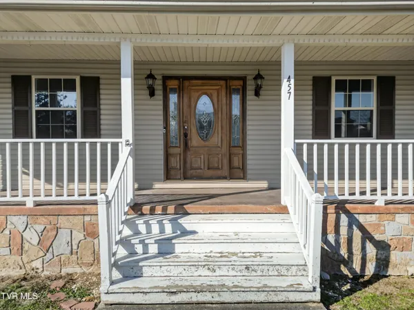 $334,900 | 457 Terrace View Drive, Bean Station, TN 37708