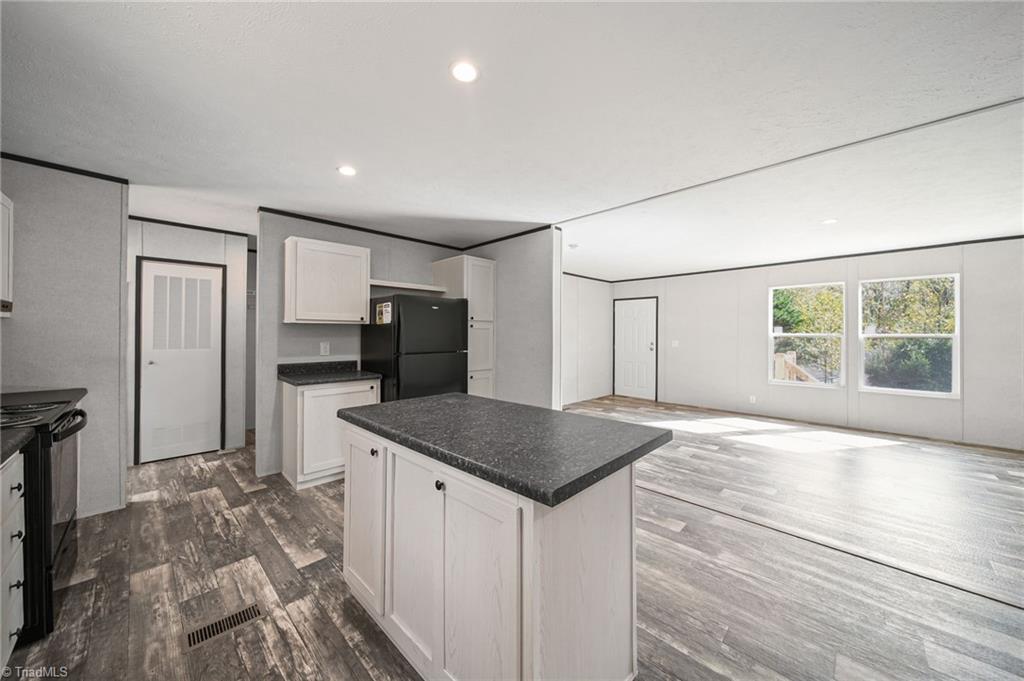 213 Green Walnut Street Traphill, NC 28685 - Photo 13 of 24