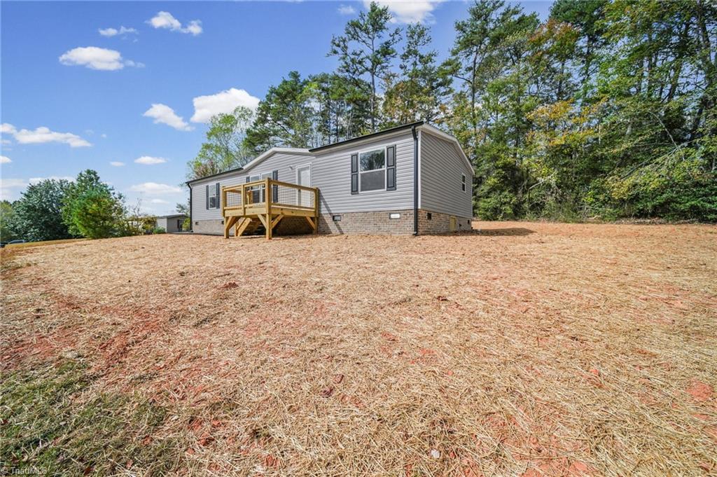 213 Green Walnut Street Traphill, NC 28685 - Photo 4 of 24