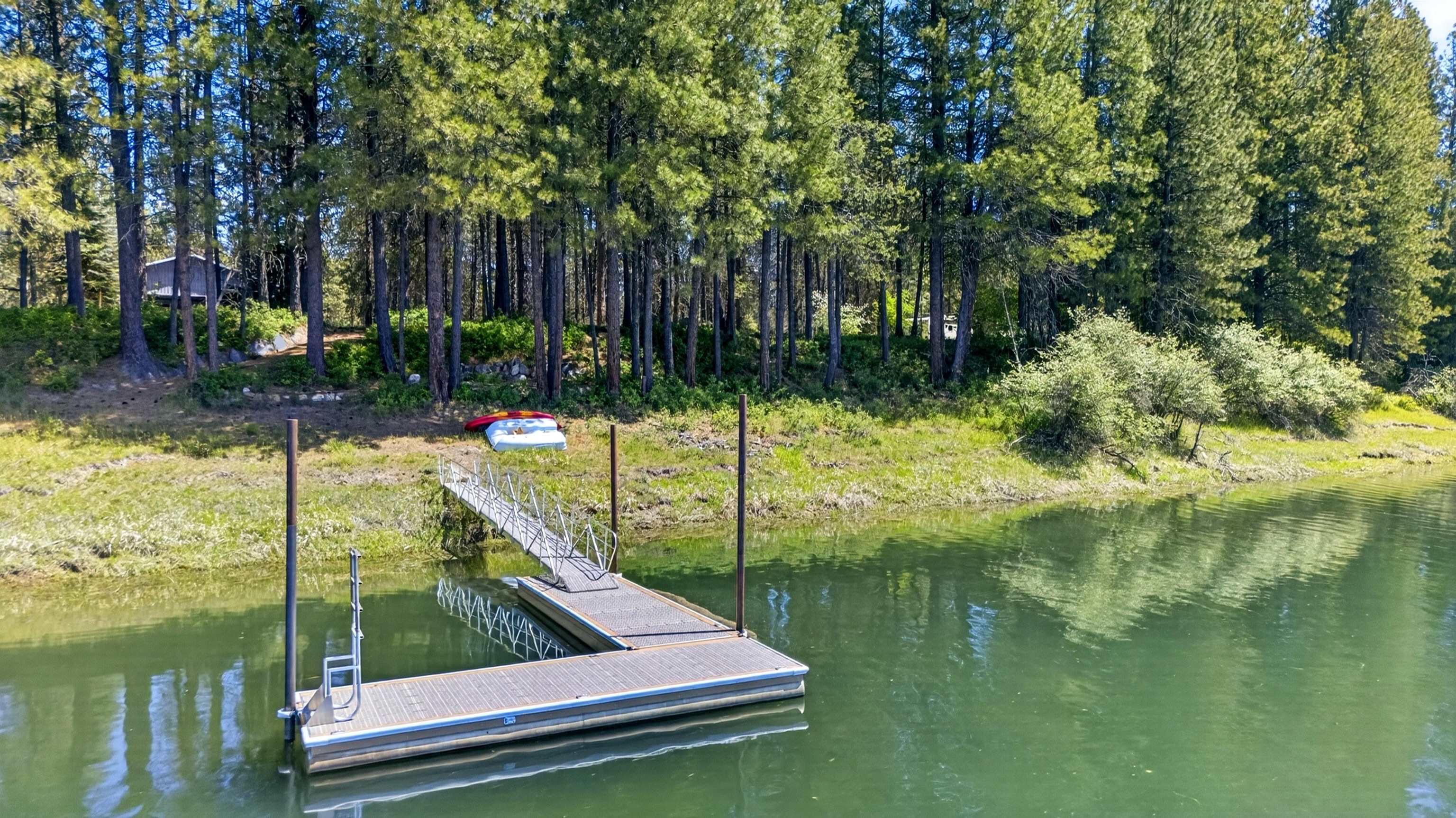 272 Robin Road, Unit 272 ROBIN ROAD Newport, WA 99156 - Photo 32 of 39