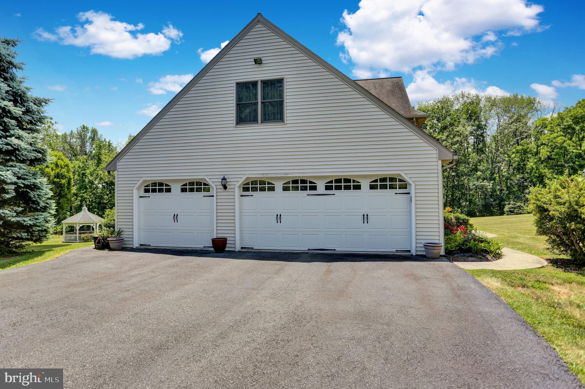435 Keim Road Boyertown, PA 19512 - Photo 5 of 46 Three Car Garage